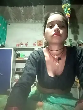 Snapshot of Cuty_kanchna chatting on 10/14/25, 02:18 Cuty kanchna online show from 10/14/25, 02:18