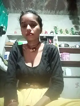 Snapshot of Cuty_kanchna chatting on 10/21/25, 12:11 Cuty kanchna online show from 10/21/25, 12:11