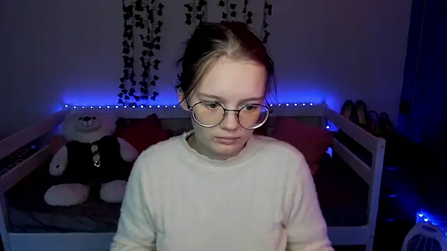 shy elina01 online show from 11/06/25, 10:38