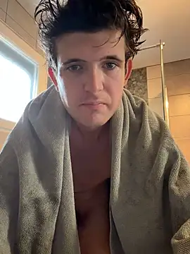 Snapshot of VersaGoo chatting on 12/20/25, 10:55 VersaGoo online show from 12/20/25, 10:55