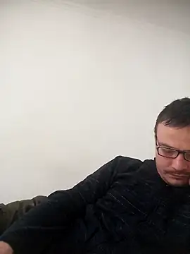 Snapshot of viktor1992-1-1 chatting on 05/06/26, 06:08 viktor1992-1-1 online show from 05/06/26, 06:08