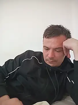 Snapshot of viktor1992-1-1 chatting on 06/16/26, 03:14 viktor1992-1-1 online show from 06/16/26, 03:14