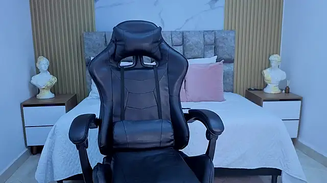 angel  kiss online show from 12/15/25, 11:36