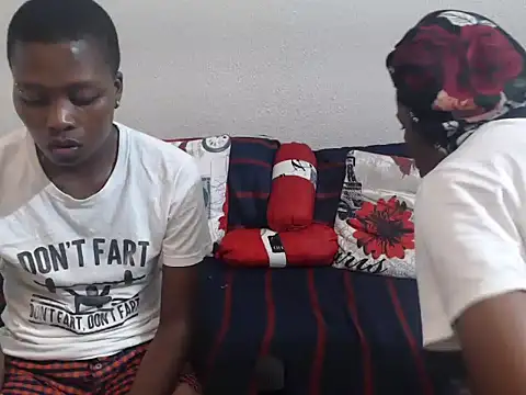 sexyboobae2 online show from 12/04/25, 06:38