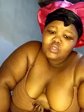 LadyBear2002 online show from 10/03/25, 04:48