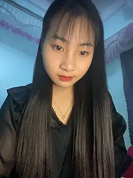 Snapshot of banlinh004 chatting on 11/22/25, 03:22 banlinh004 online show from 11/22/25, 03:22