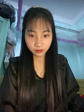 Snapshot of banlinh004 chatting on 11/23/25, 09:20 banlinh004 online show from 11/23/25, 09:20