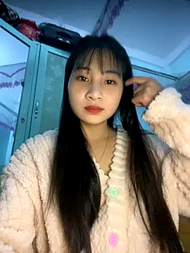 Snapshot of banlinh004 chatting on 12/05/25, 01:20 banlinh004 online show from 12/05/25, 01:20