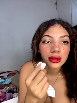 Azza  Slimene online show from 10/02/25, 02:13
