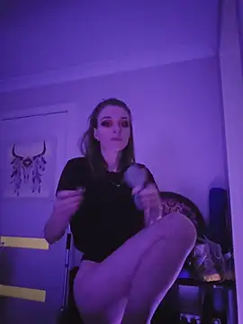 lonely Cosplay chick online show from 11/27/25, 03:14