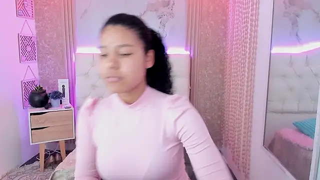 AriaVega online show from 02/09/26, 12:42