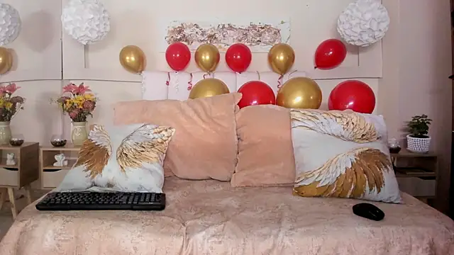 Snapshot of AriaVega chatting on 04/21/26, 12:33 AriaVega online show from 04/21/26, 12:33