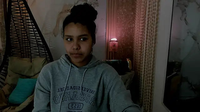 Snapshot of AriaVega chatting on 04/27/26, 12:58 AriaVega online show from 04/27/26, 12:58