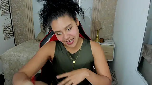 Snapshot of AriaVega chatting on 05/26/26, 02:24 AriaVega online show from 05/26/26, 02:24