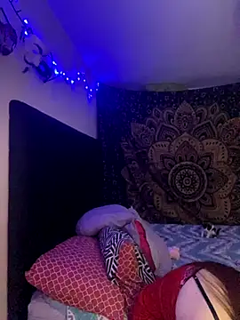 Snapshot of onlymoney18k chatting on 10/11/25, 02:44 onlymoney18k online show from 10/11/25, 02:44