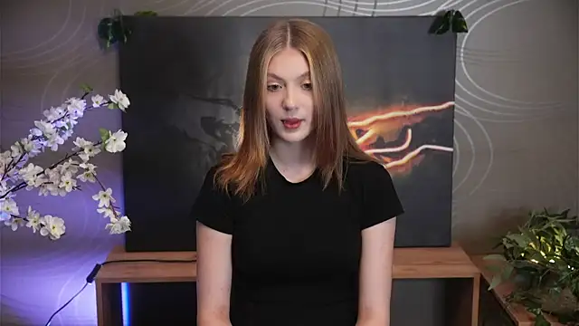 Snapshot of EstaGoetsch chatting on 10/16/25, 12:17 EstaGoetsch online show from 10/16/25, 12:17