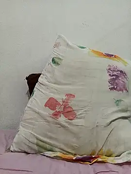 felipinho000777 online show from 10/25/25, 12:51