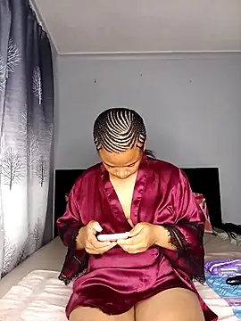 Snapshot of Sultrytits6 chatting on 10/26/25, 08:04 Sultrytits6 online show from 10/26/25, 08:04