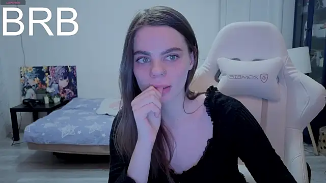 xAlisontiny online show from 02/20/26, 09:48