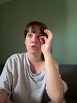 Snapshot of bebecita_x chatting on 05/23/26, 08:29 bebecita x online show from 05/23/26, 08:29