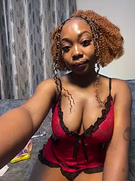 cocoluvx online show from 02/04/26, 02:39