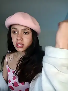 caramel doll   online show from 10/23/25, 11:09