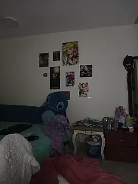 caramel doll   online show from 11/08/25, 11:58