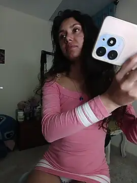 caramel doll   online show from 11/19/25, 04:34