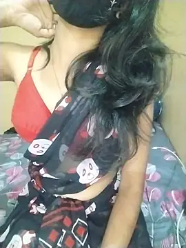 Snapshot of swethareddyy9119 chatting on 11/28/25, 03:47 swethareddyy9119 online show from 11/28/25, 03:47