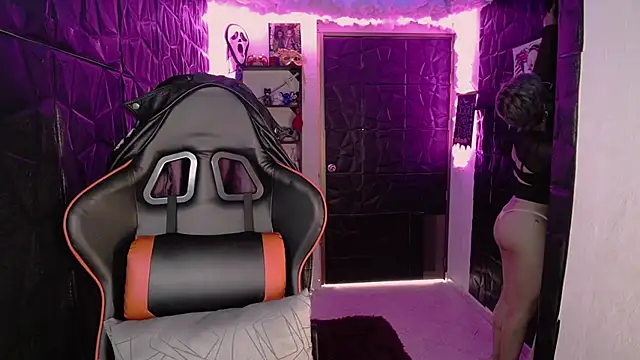 Snapshot of lunarichy22 chatting on 02/12/26, 07:42 lunarichy22 online show from 02/12/26, 07:42