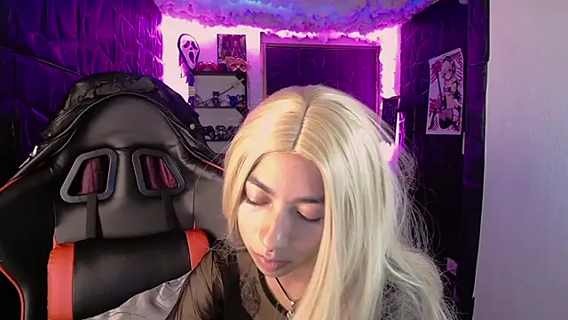 Snapshot of lunarichy22 chatting on 02/13/26, 07:54 lunarichy22 online show from 02/13/26, 07:54