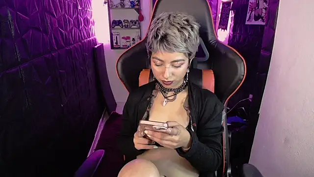 Snapshot of lunarichy22 chatting on 02/18/26, 08:38 lunarichy22 online show from 02/18/26, 08:38