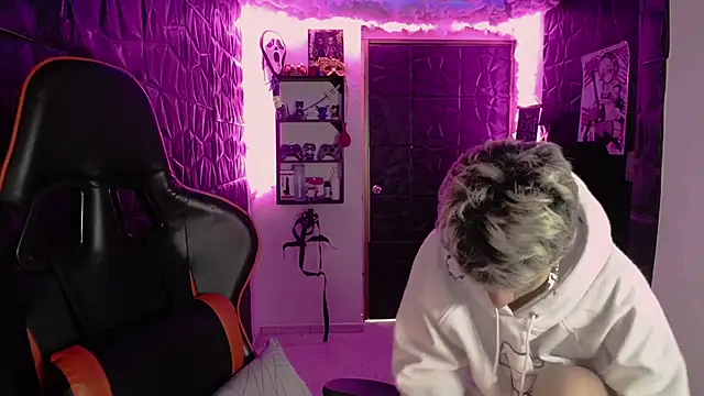 Snapshot of lunarichy22 chatting on 02/23/26, 07:22 lunarichy22 online show from 02/23/26, 07:22