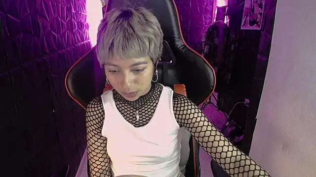 Snapshot of lunarichy22 chatting on 02/25/26, 09:35 lunarichy22 online show from 02/25/26, 09:35