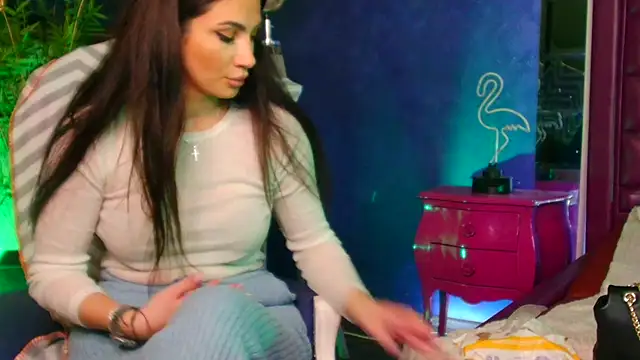 nicolepalmer online show from 10/03/25, 05:21