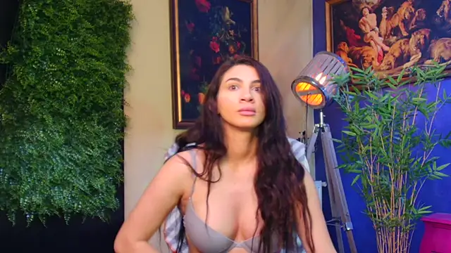 nicolepalmer online show from 10/17/25, 11:02