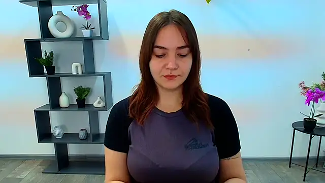 OliviaMontgommery online show from 11/15/25, 06:22