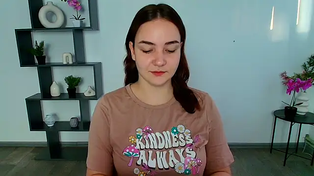 OliviaMontgommery online show from 11/25/25, 06:02