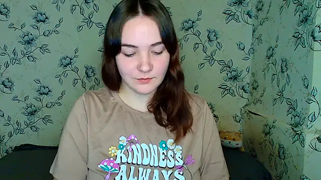 OliviaMontgommery online show from 12/17/25, 09:26