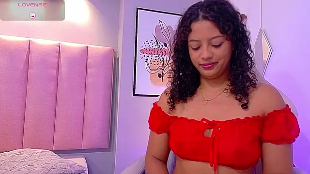 CamilaLevy online show from 02/10/26, 12:42