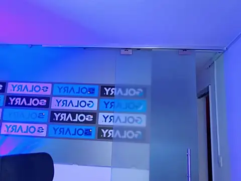 Snapshot of Violetta_Swett_ chatting on 10/04/25, 12:47 Violetta Swett online show from 10/04/25, 12:47
