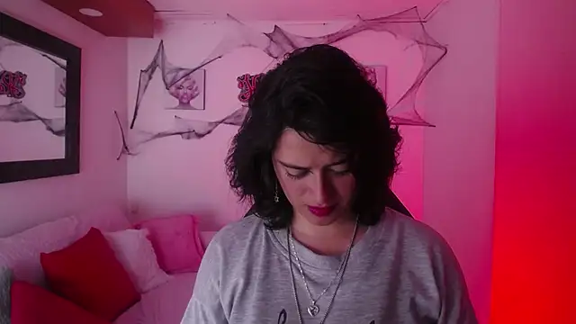 Snapshot of Andy_Eagleton_20_ chatting on 10/24/25, 02:19 Andy Eagleton 20 online show from 10/24/25, 02:19