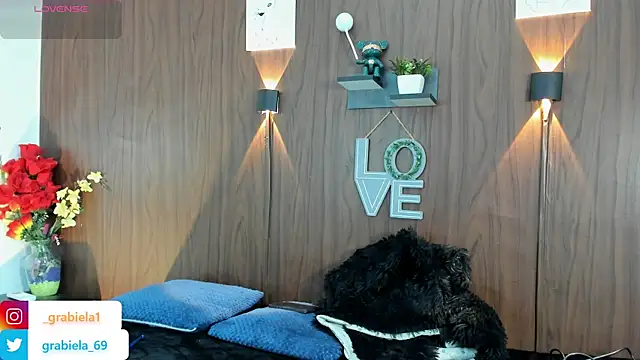 Snapshot of Grabiela_ chatting on 10/11/25, 12:58 Grabiela online show from 10/11/25, 12:58