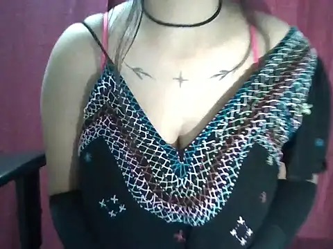 Snapshot of pinki_sharma78 chatting on 10/14/25, 07:03 pinki sharma78 online show from 10/14/25, 07:03