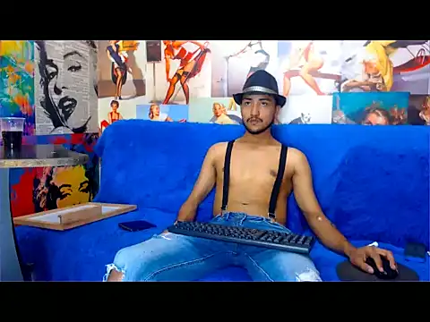 Snapshot of dazo_vnzl12 chatting on 10/10/25, 05:45 dazo vnzl12 online show from 10/10/25, 05:45