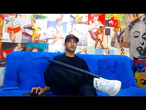 Snapshot of dazo_vnzl12 chatting on 10/27/25, 05:28 dazo vnzl12 online show from 10/27/25, 05:28