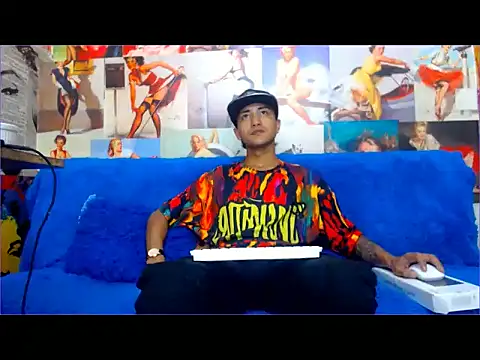 Snapshot of dazo_vnzl12 chatting on 12/03/25, 01:57 dazo vnzl12 online show from 12/03/25, 01:57