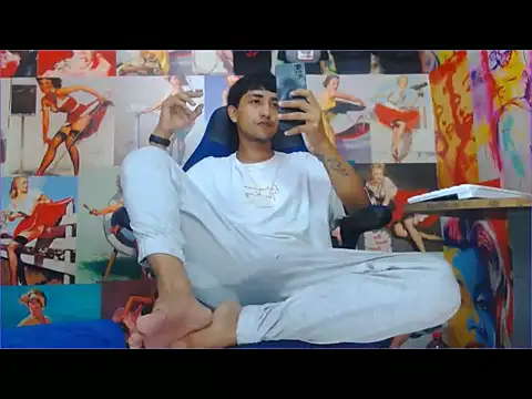 Snapshot of dazo_vnzl12 chatting on 12/04/25, 02:10 dazo vnzl12 online show from 12/04/25, 02:10