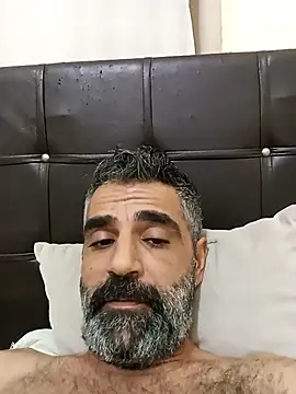 Snapshot of AliTaner07 chatting on 10/28/25, 08:55 AliTaner07 online show from 10/28/25, 08:55