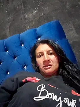 Lesli 14 online show from 11/16/25, 01:55